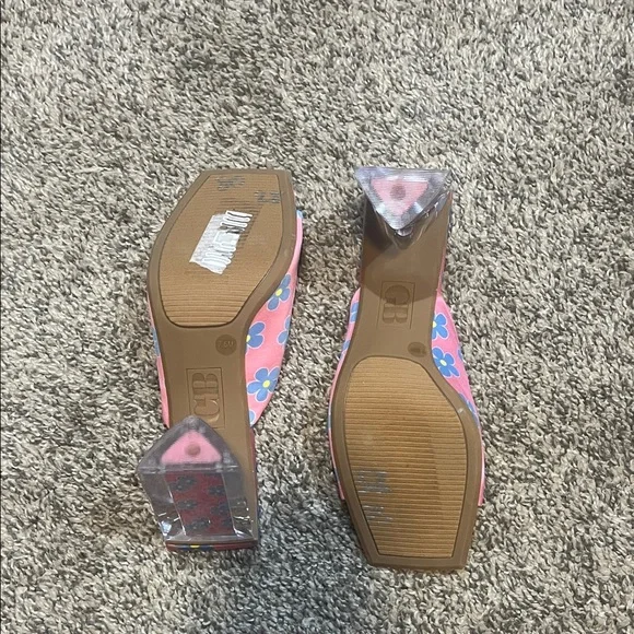 Gianni Bini Pink Floral Clear Block Heel Sandals - Picture 4 of 7